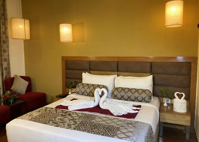 Deluxe King Room
